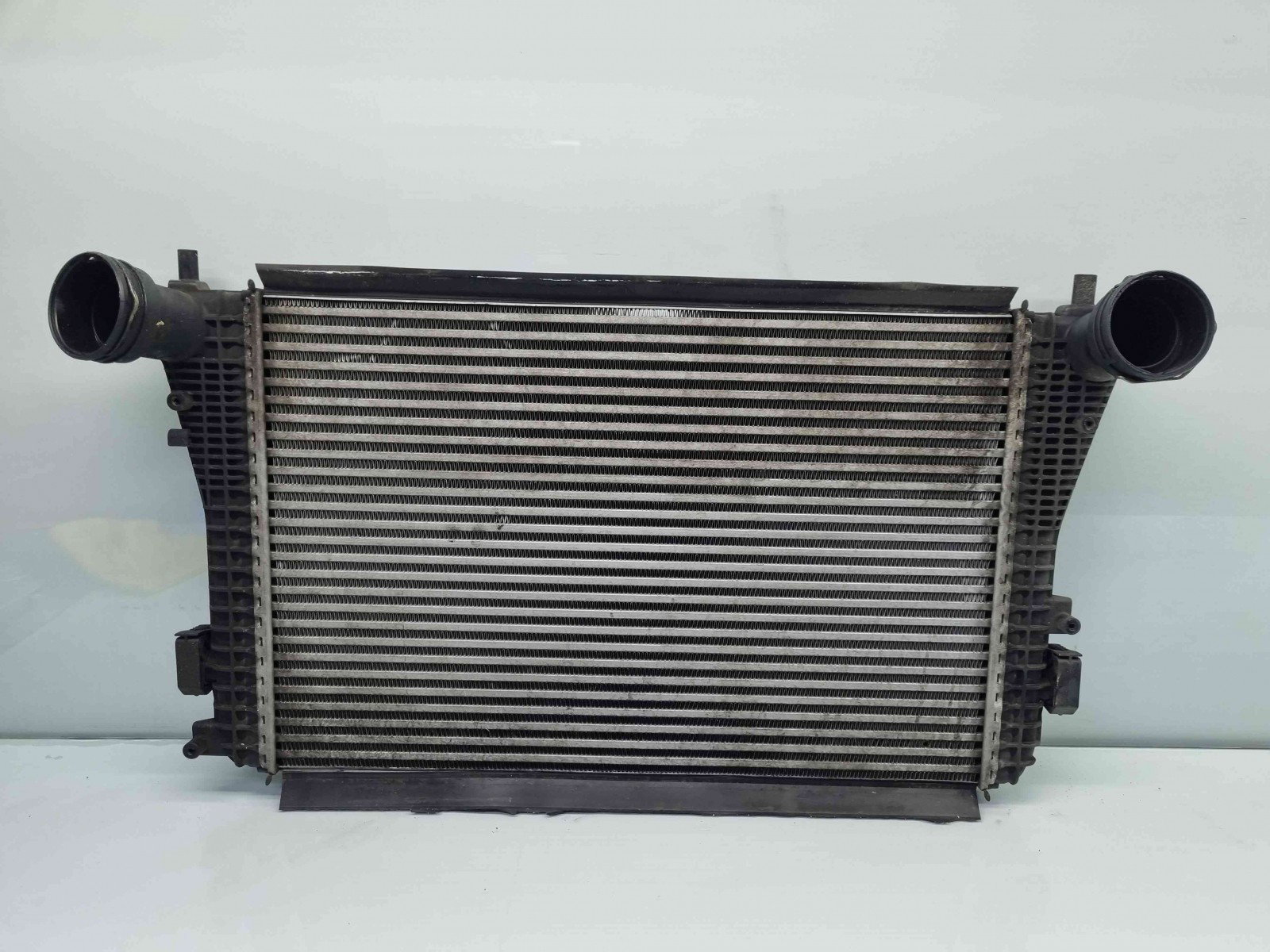 Radiator intercooler Volkswagen Passat B6 (3C2) [Fabr 2005-2010] 3C0145805P 2.0 TDI CBAB 2.0 TDI CBAB 103KW / 140CP