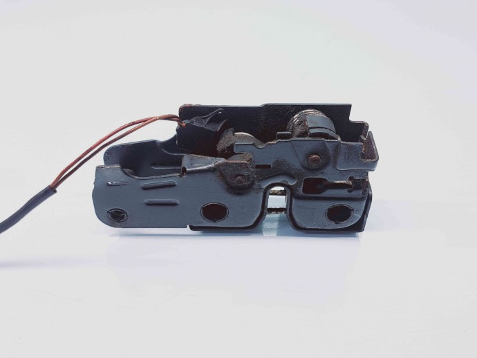 Broasca capota Audi A3 Sportback (8PA) [Fabr 2004-2013] 8P0823509H