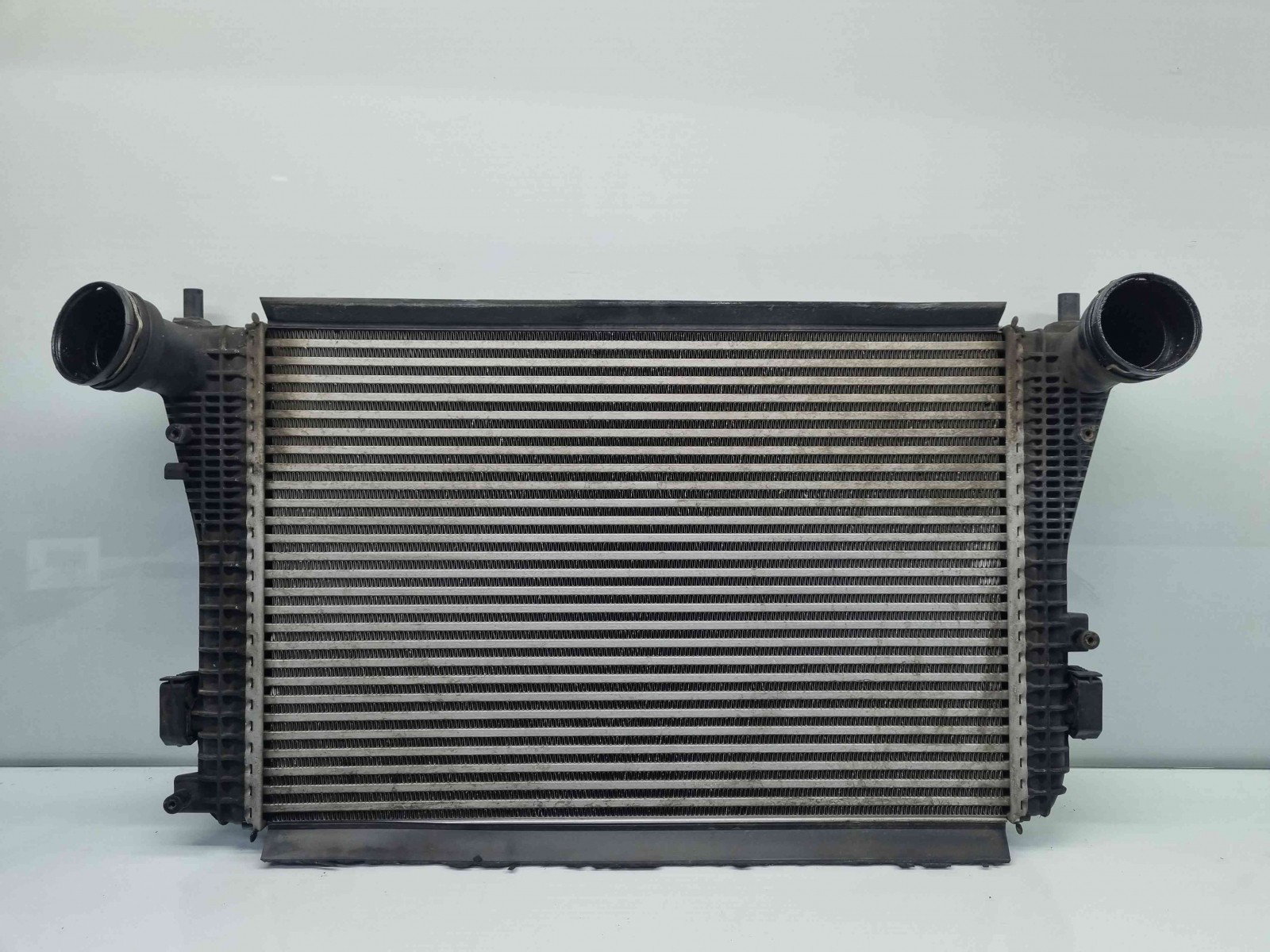 Radiator intercooler Volkswagen Passat B6 Variant (3C5) [Fabr 2005-2010] 3C0145805P 2.0 TDI CBAB 2.0 TDI CBAB 103KW / 140CP