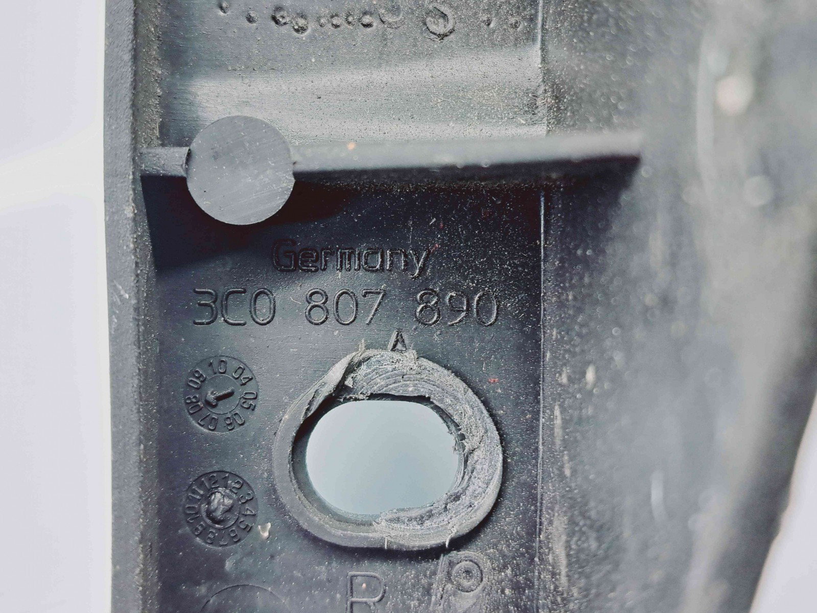 Suport far dreapta Volkswagen Passat B6 (3C2) [Fabr 2005-2010] 3C0807890 - imagine 2