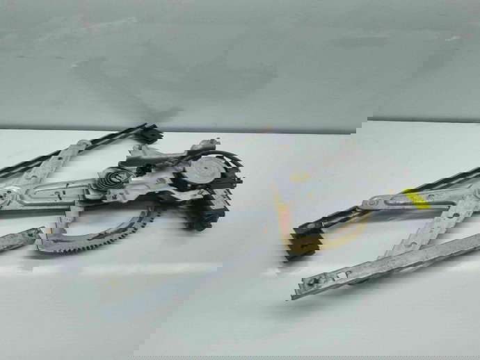 Macara electrica geam dreapta spate Kia Sorento 1 [Fabr 2002-2009] 83460-3E000