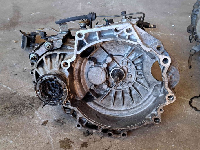 Cutie viteze manuala 5 trepte Skoda Octavia 1 (1U2) [Fabr 1996-2010] DUU 1.6 B BFQ  75KW / 102CP