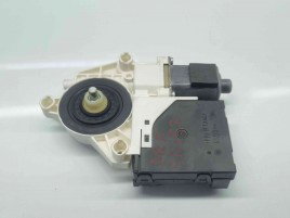 Motoras geam dreapta fata Audi A3 Sportback (8PA) [Fabr 2004-2013] 8P0959801K