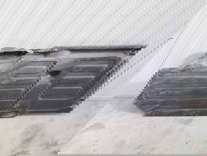 Scut lateral dreapta spate Mercedes Clasa E (W211) [Fabr 2002-2009] A2116192238