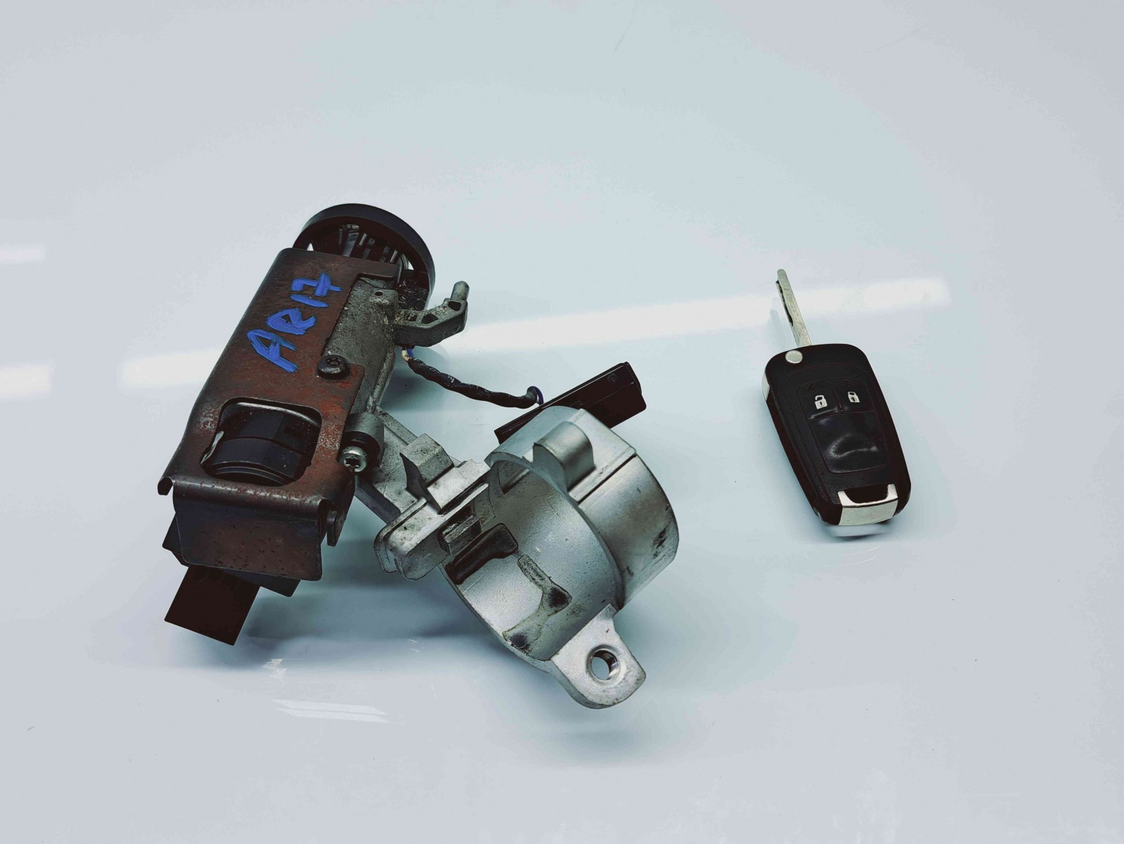 Contact cu cheie Opel Astra J [Fabr 2009-2015] 20912838 1.6 Benz A16XER77KW / 105CP - imagine 4