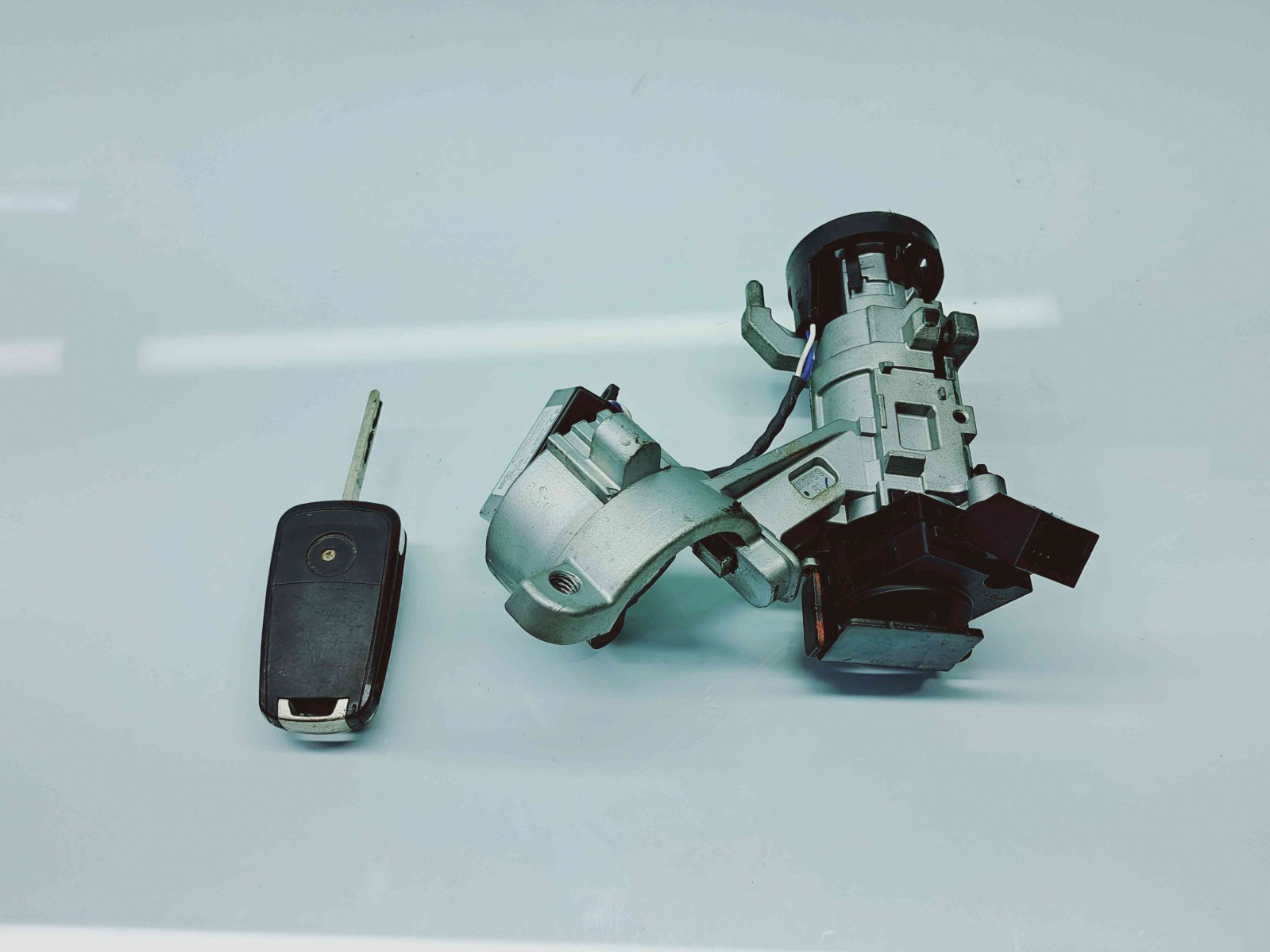 Contact cu cheie Opel Astra J [Fabr 2009-2015] 20912838 1.4 Benz A14XE55KW / 75CP - imagine 4