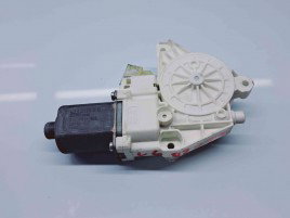 Motoras geam dreapta fata Mercedes Clasa ML (W164) [Fabr 2005-2012] A2518200842