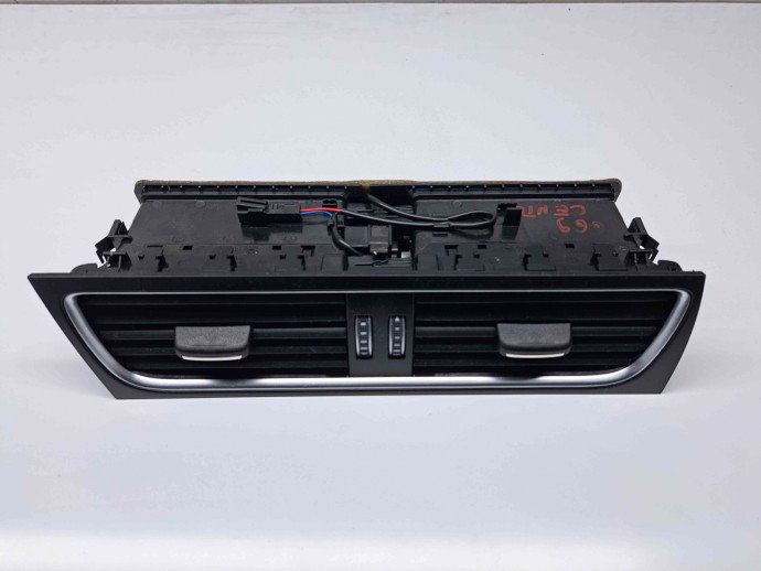 Grila aerisire centrala Audi A5 Sportback (8TA) [Fabr 2009-2015] 8T1820951E