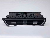 Grila aerisire centrala Audi A5 Sportback (8TA) [Fabr 2009-2015] 8T1820951E
