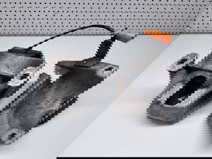 Tampon motor stanga Audi A5 Sportback (8TA) [Fabr 2009-2015] 8K0399059F 3.0 TDI CDUC 