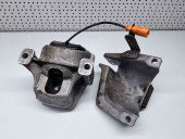 Tampon motor stanga Audi A5 Sportback (8TA) [Fabr 2009-2015] 8K0399059F 3.0 TDI CDUC 