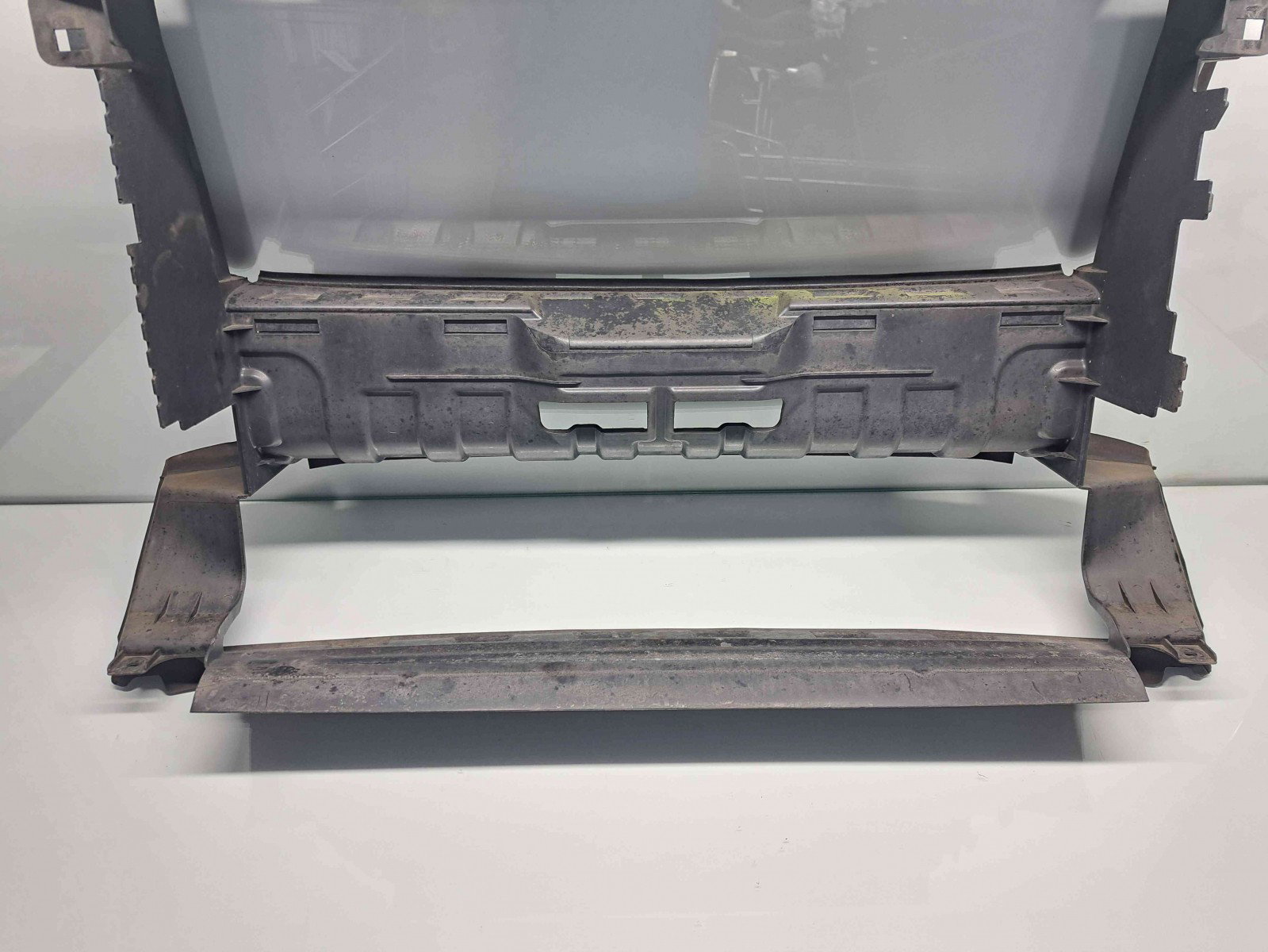 Difuzor captare aer LAND ROVER Freelander 2 (FA) [Fabr 2006-2014] 6H52-17F017-BC - imagine 2