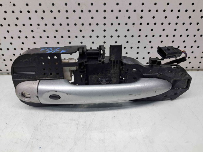 Maner usa stanga fata Renault Megane 3 [Fabr 2008-2015] TED69