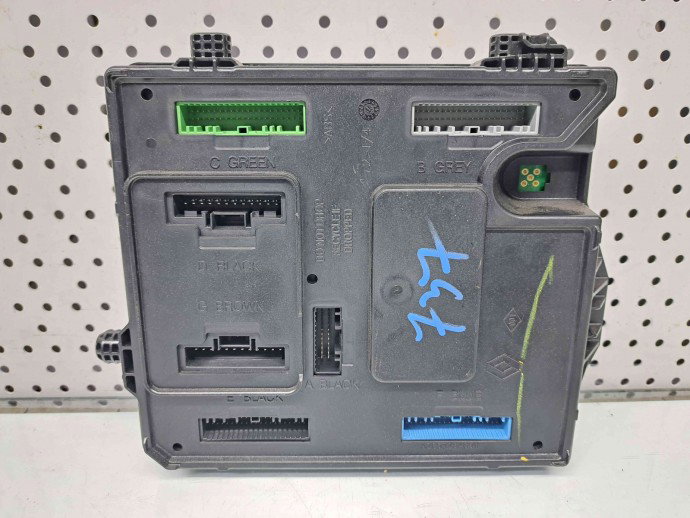 Modul control BCM Renault Megane 3 [Fabr 2008-2015] 284B13297R