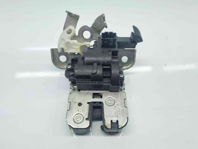 Broasca haion Audi A3 Sportback (8PA) [Fabr 2004-2013] 8K9827505A
