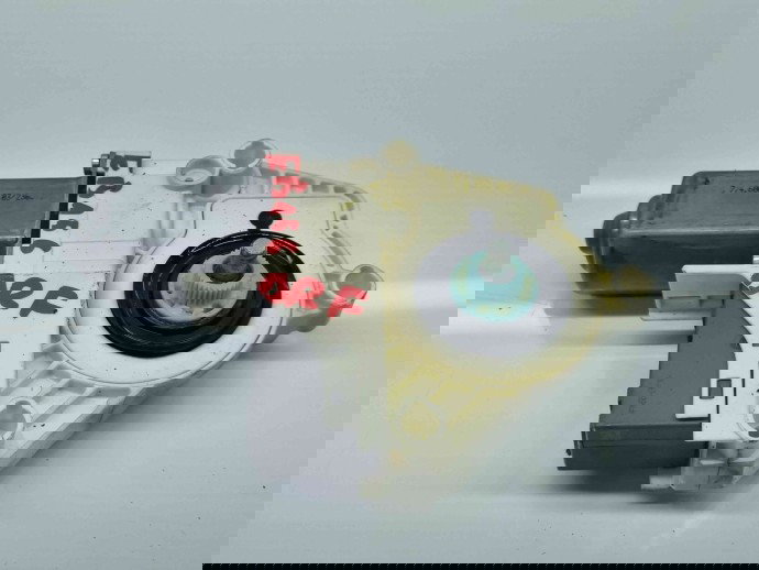 Motoras geam dreapta fata LAND ROVER RANGE ROVER SPORT (L320) [Fabr 2005-2009] 0536010001