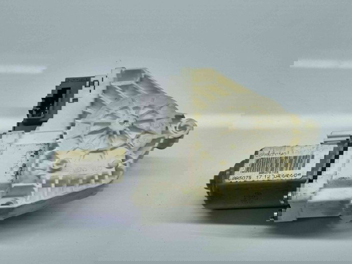 Motoras geam dreapta fata LAND ROVER RANGE ROVER SPORT (L320) [Fabr 2005-2009] 0536010001