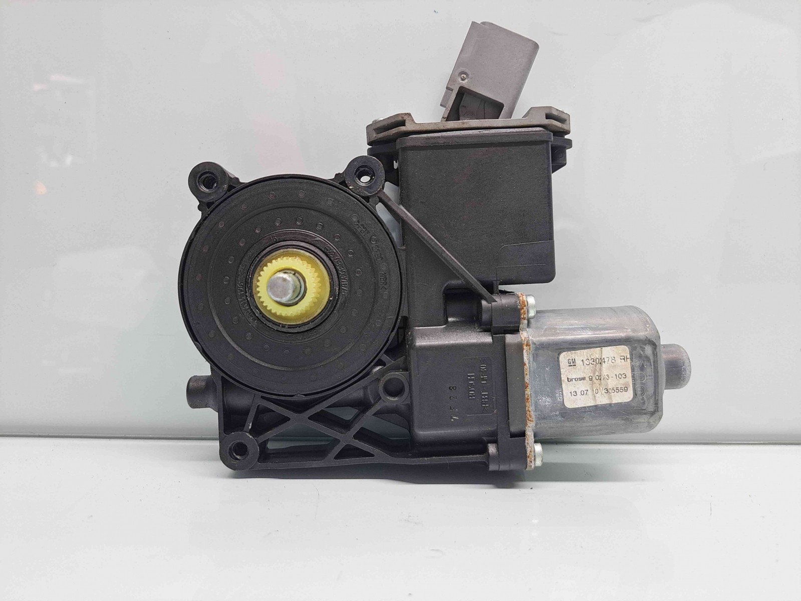 Motoras geam dreapta spate Opel Astra J [Fabr 2009-2015] 13302478 - imagine 2