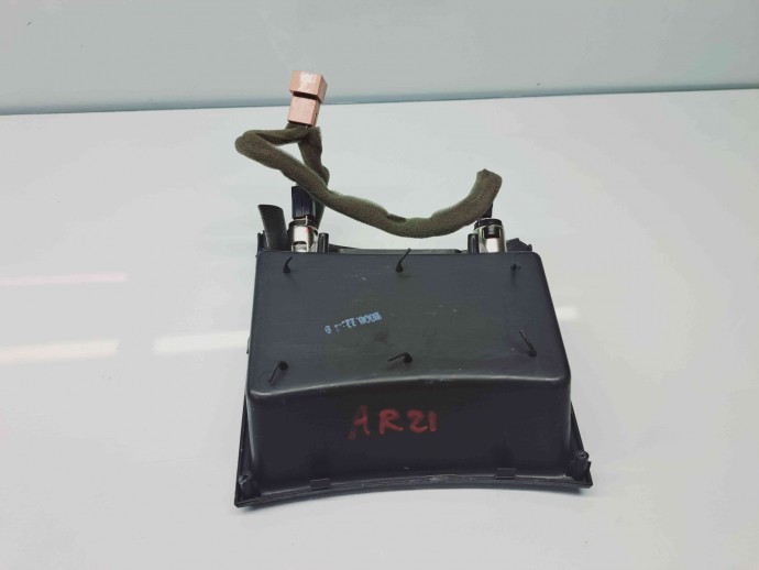  Sertar bord Hyundai Santa Fe 2 (CM) [Fabr 2005-2012] 84615-2B000