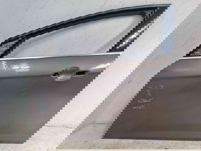 Usa stanga fata Ford Focus 3 (CB8) [Fabr 2011-2015] Lunar Sky