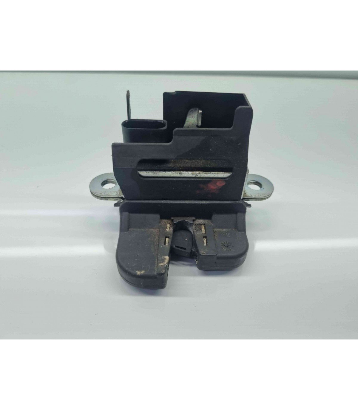 Broasca haion Volkswagen Passat B6 Variant (3C5) [Fabr 2005-2010] 3C9827645A