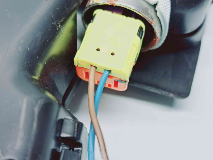  Airbag genunchi Opel Astra J [Fabr 2009-2015] 13251381