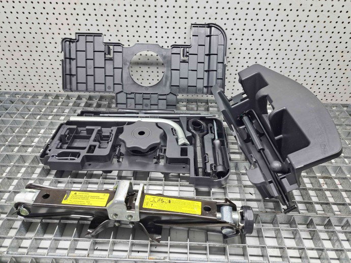 Kit roata de rezerva + cric Audi A5 Sportback (8TA) [Fabr 2009-2015] OEM