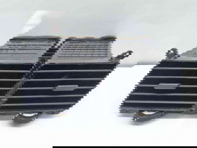  Grila aerisire centrala Kia Sportage II [Fabr 2004-2010] OEM