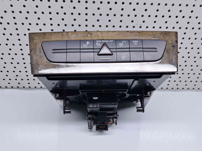 Magazie CD Mercedes Clasa E (W211) [Fabr 2002-2009] A2116800552
