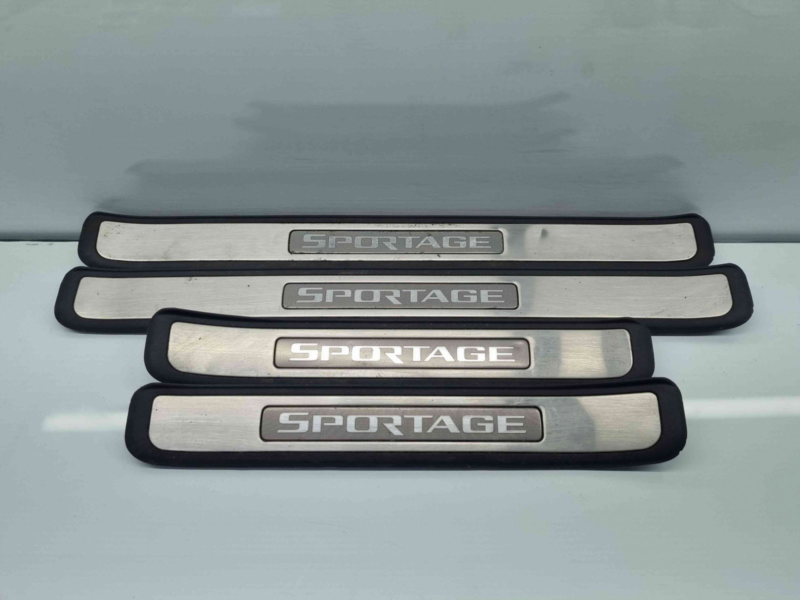 Set trimuri prag Kia Sportage II [Fabr 2004-2010] 85875-1F000 n 85885-1F000 - imagine 1