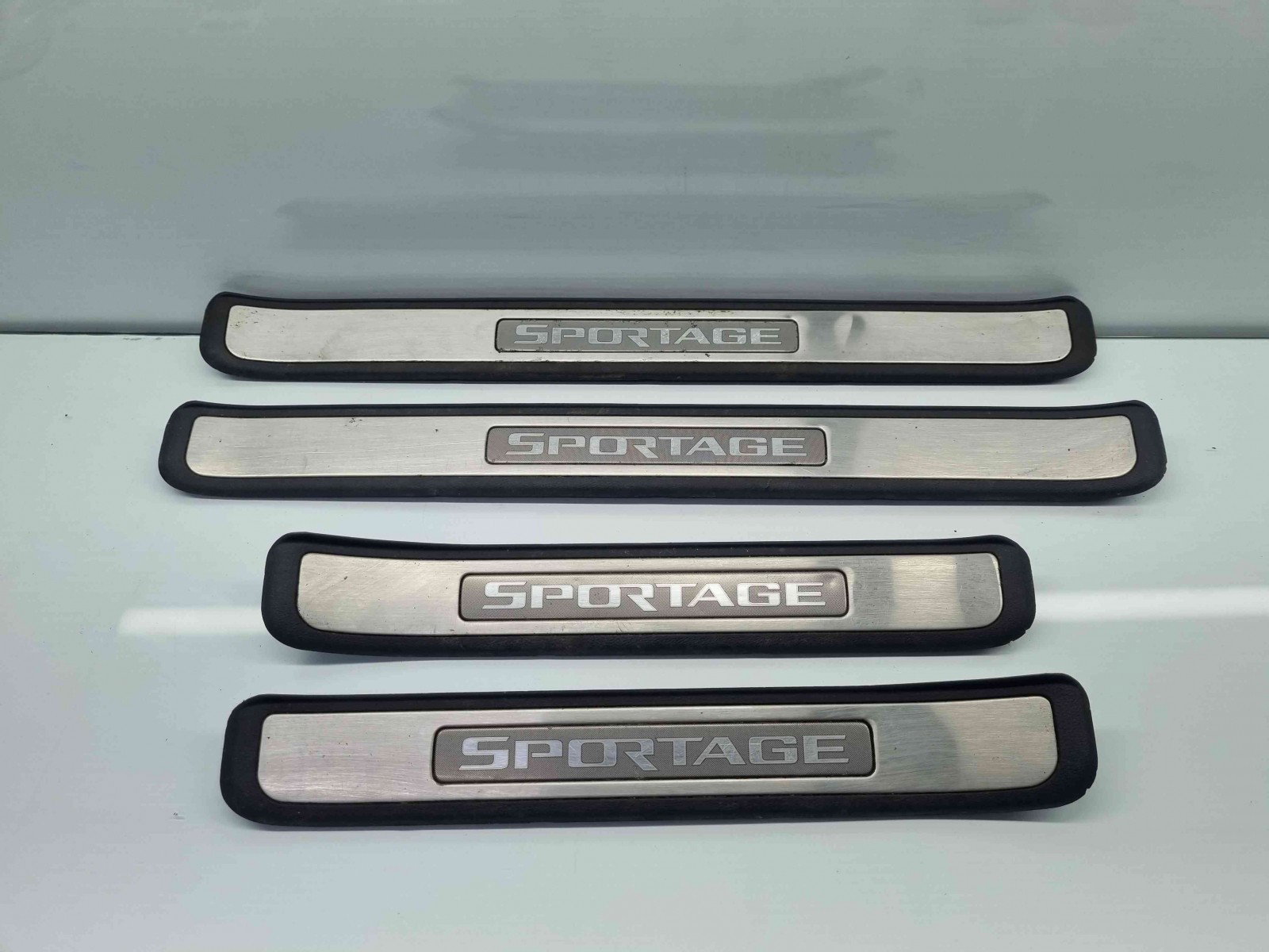 Set trimuri prag Kia Sportage II [Fabr 2004-2010] 85875-1F000 n 85885-1F000 - imagine 2