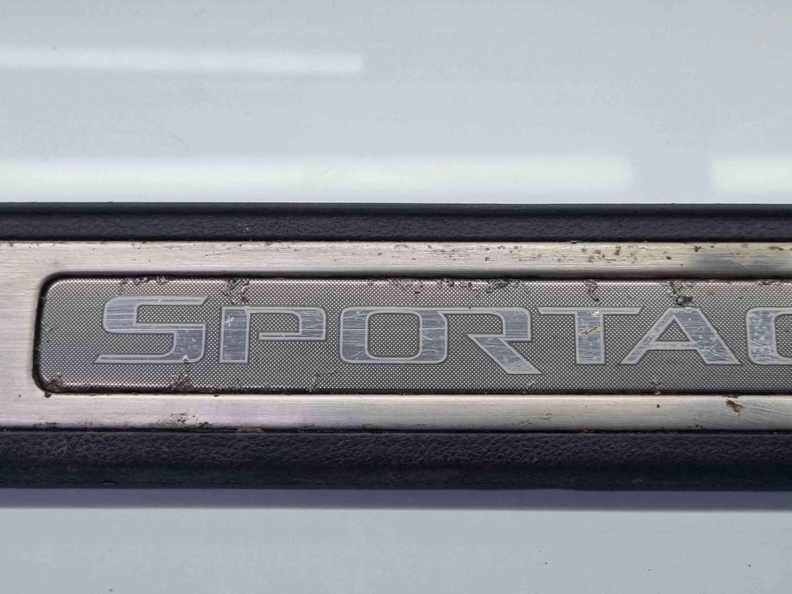 Set trimuri prag Kia Sportage II [Fabr 2004-2010] 85875-1F000 n 85885-1F000 - imagine 3