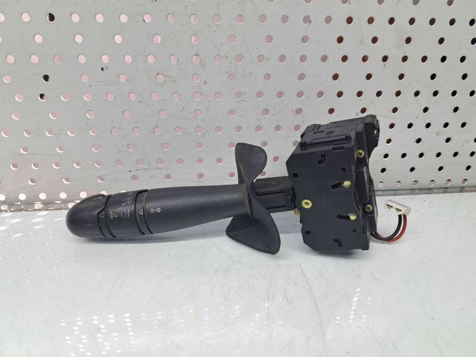 Maneta semnalizare Renault Clio 2 [Fabr 1998-2004] 8200142395