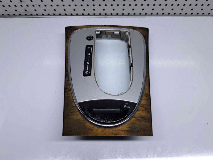 Ornament timonerie Mercedes Clasa E (W211) [Fabr 2002-2009] A2118216958 / A2115420826
