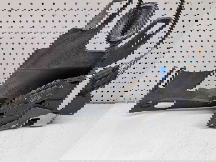 Broasca usa stanga fata Ford Fiesta 6 [Fabr 2008-prezent] 8A6A-A21813-AC