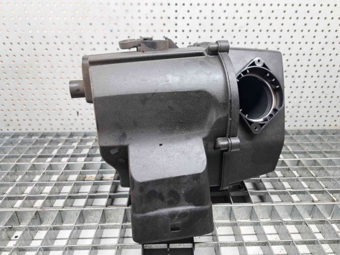 Carcasa filtru aer Skoda Rapid (NH3) [Fabr 2012-prezent] OEM 1.6 TDI CAYC 