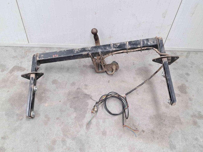 Carlig remorcare Mercedes Clasa B (W245) [Fabr 2005-2011] OEM