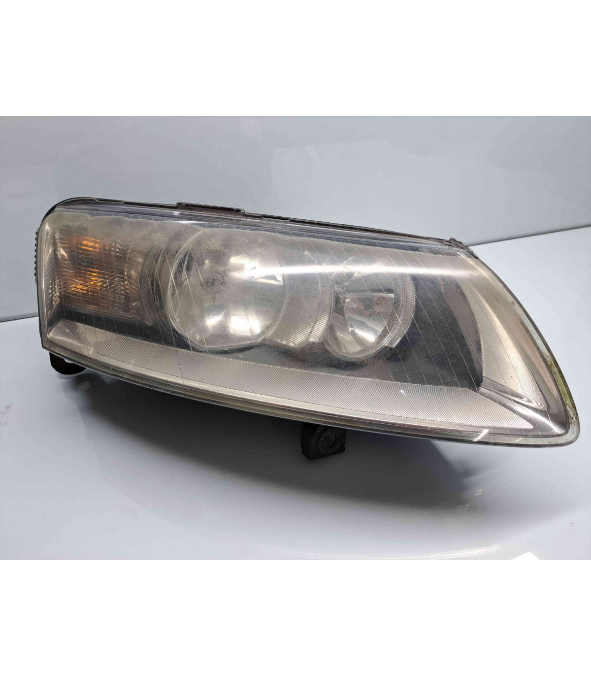  Far dreapta Audi A6 (4F2, C6) [Fabr 2004-2010] 4F0941004