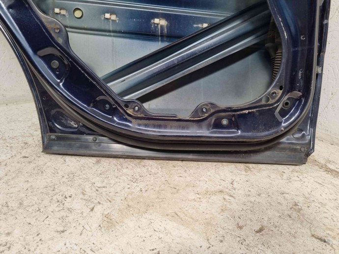 Usa stanga spate Mercedes Clasa ML (W164) [Fabr 2005-2012] 359 Albastru Tanzant