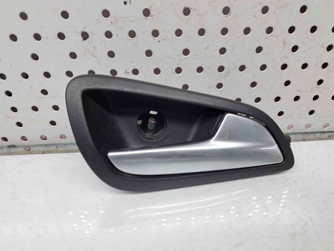 Maner interior dreapta fata Ford Focus 3 (CB8) [Fabr 2011-2015] AM51-U22600-BDW