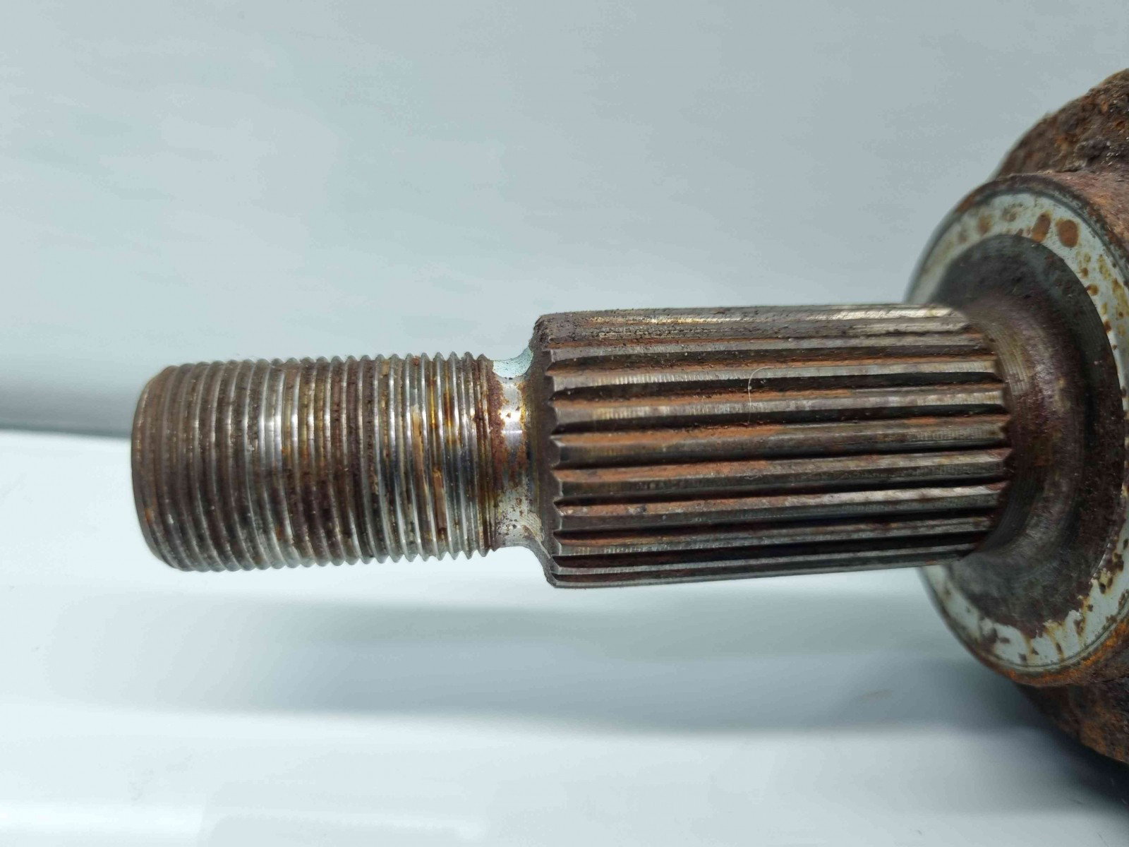 Planetara dreapta fata Renault Laguna 3 Combi [Fabr 2007-2015] 8200676172 1.5 DCI K9K780 78KW / 106CP 1.5 DCI K9K780 78KW / 106CP - imagine 2