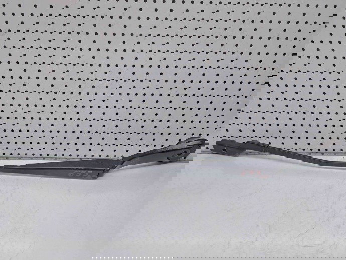 Brat stergator parbriz dreapta Ford Focus 3 (CB8) [Fabr 2011-2015] BM51-17526-AB