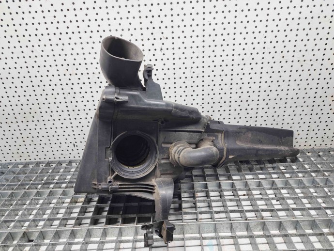 Carcasa filtru aer Ford Focus 3 (CB8) [Fabr 2011-2015] AV61-9C679-A 1.6 TDCI DV6 