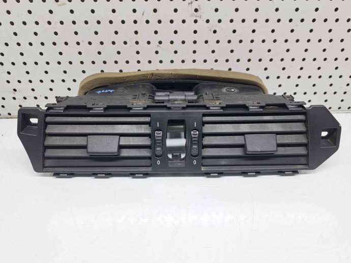 Grila aerisire centrala Bmw 5 (E60) [Fabr 2004-2010] 7009275O