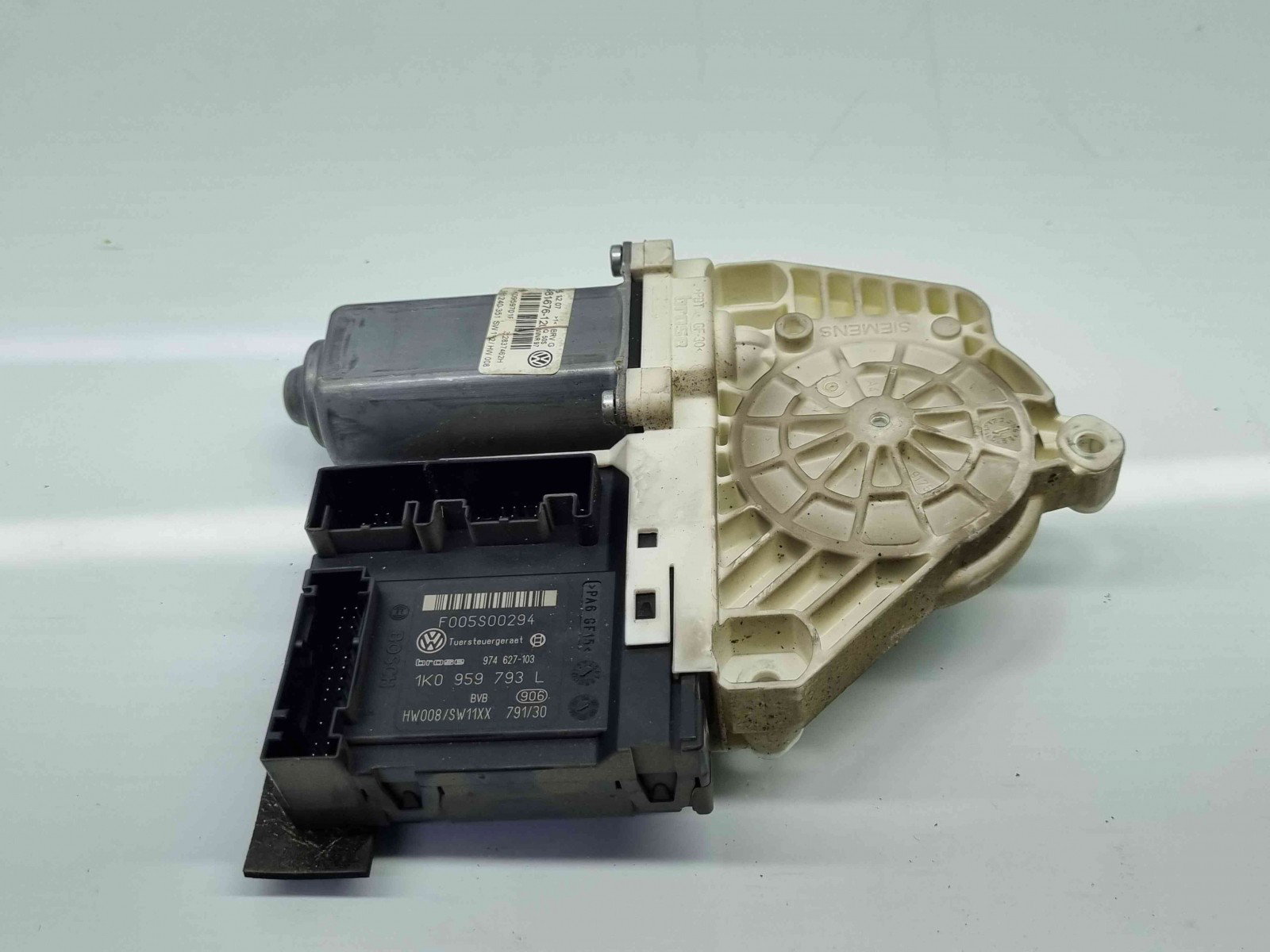 Motoras geam dreapta fata Volkswagen Passat B6 (3C2) [Fabr 2005-2010] 1K0959701P n 1K0959793L - imagine 3
