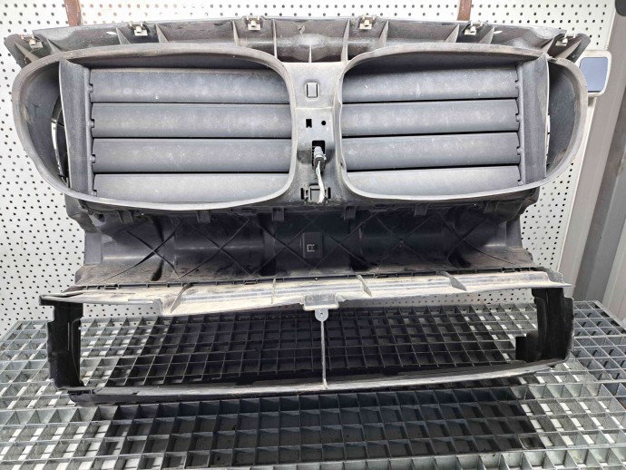 Deflector aer cu clapete Bmw 7 (F01, F02) [Fabr 2008-2015] 7187290