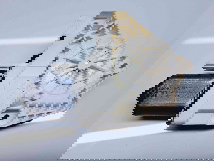 Motoras geam dreapta spate Audi A4 (8K2, B8) [Fabr 2008-2015] 8K0959812A