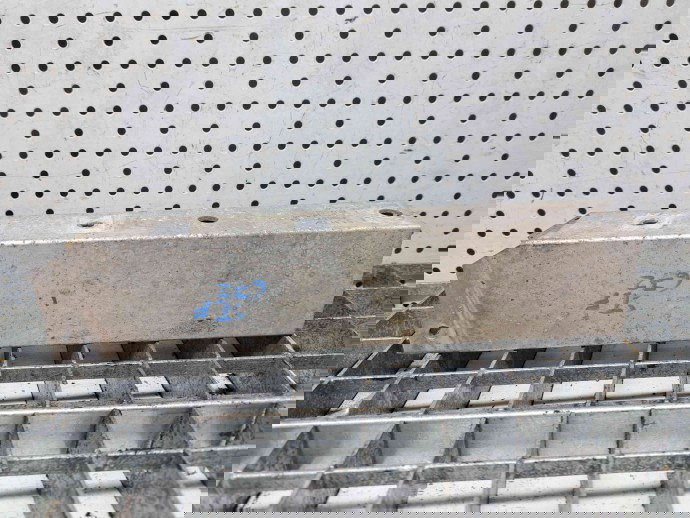 Suport armatura bara fata stanga Bmw 7 (F01, F02) [Fabr 2008-2015] 7158871