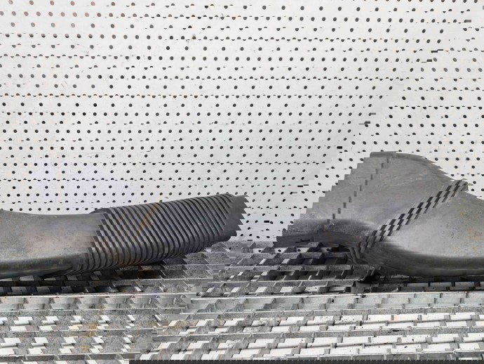 Tub admisie aer Bmw 7 (F01, F02) [Fabr 2008-2015] 7811597