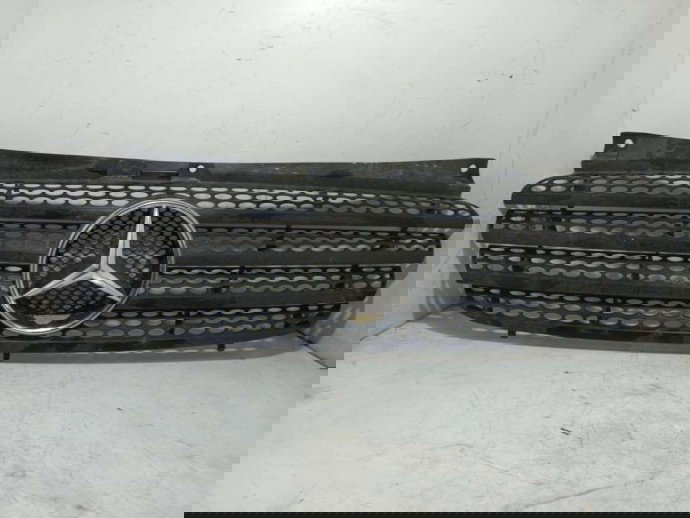 Grila capota cu sigla Mercedes Sprinter 2.2 CDI A6398800185 2006-2013